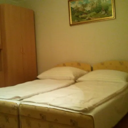Apartment Tom *